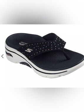 SKECHERS GO WALK Arch Fit Knit Rhinestones Thong Sandals Wedge Flip Flops 7